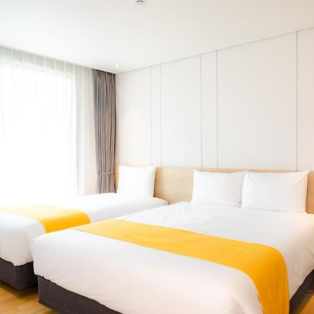 Seogwipo Hills Hotel Zewnętrze zdjęcie
