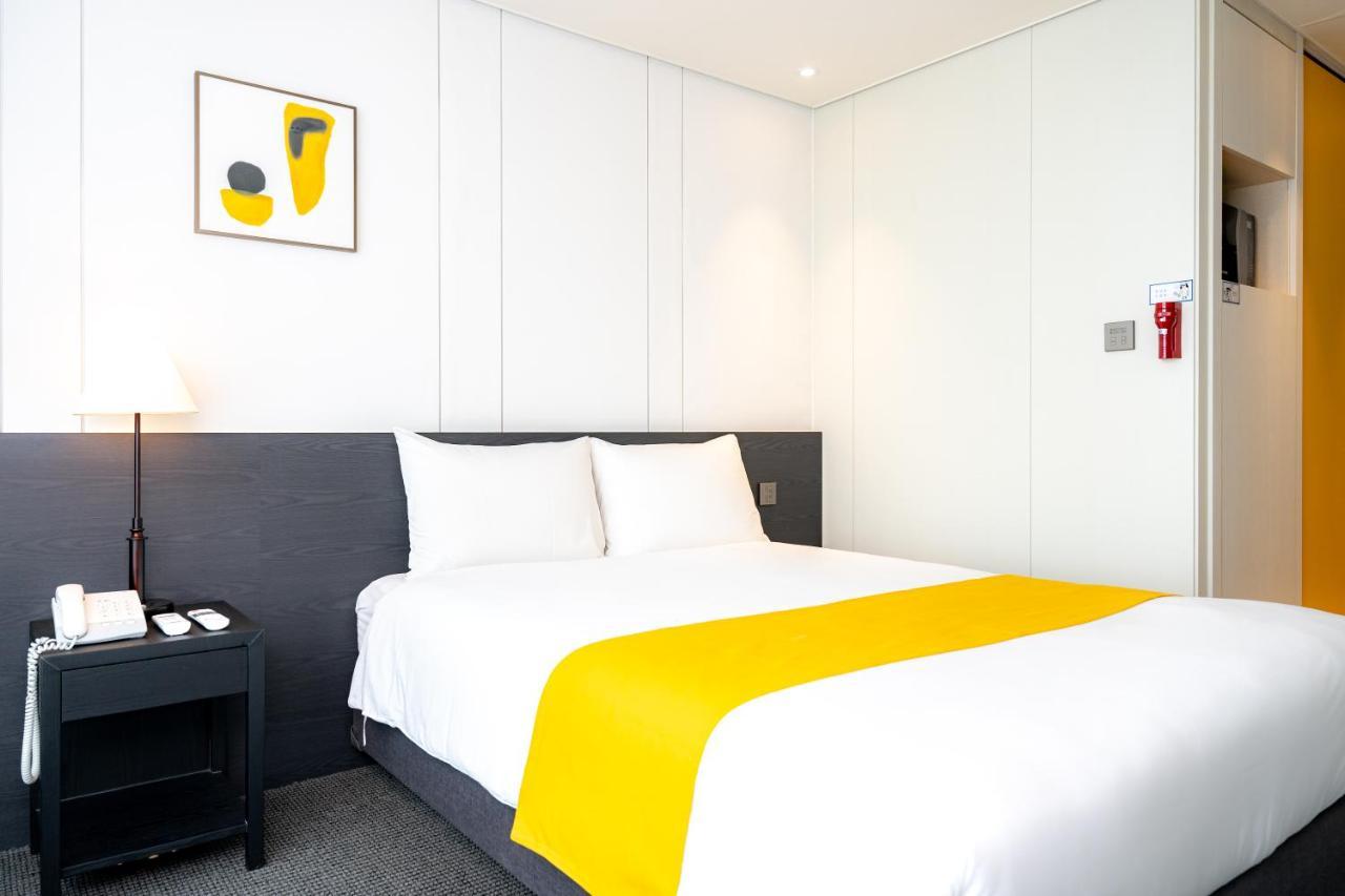 Seogwipo Hills Hotel Zewnętrze zdjęcie