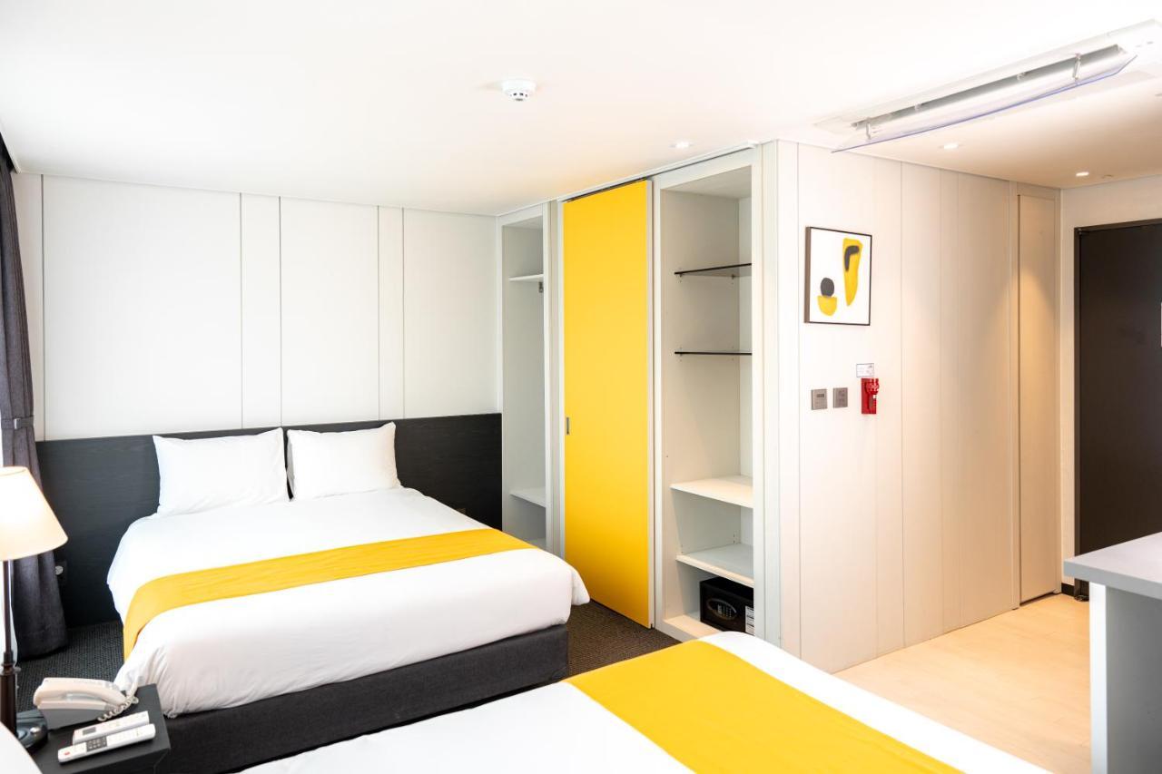 Seogwipo Hills Hotel Zewnętrze zdjęcie