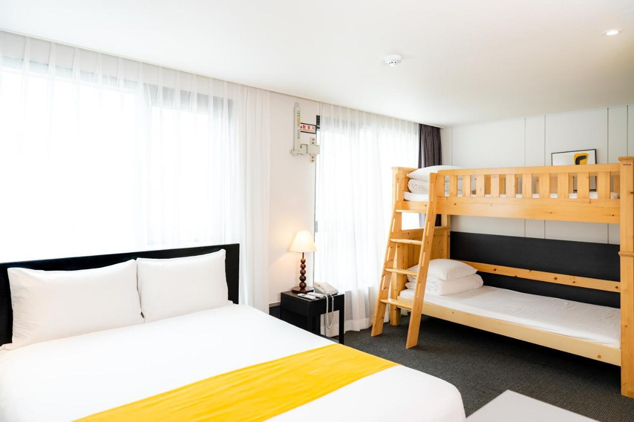 Seogwipo Hills Hotel Zewnętrze zdjęcie