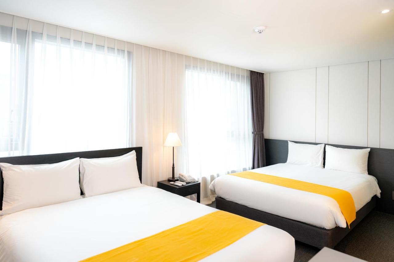 Seogwipo Hills Hotel Zewnętrze zdjęcie