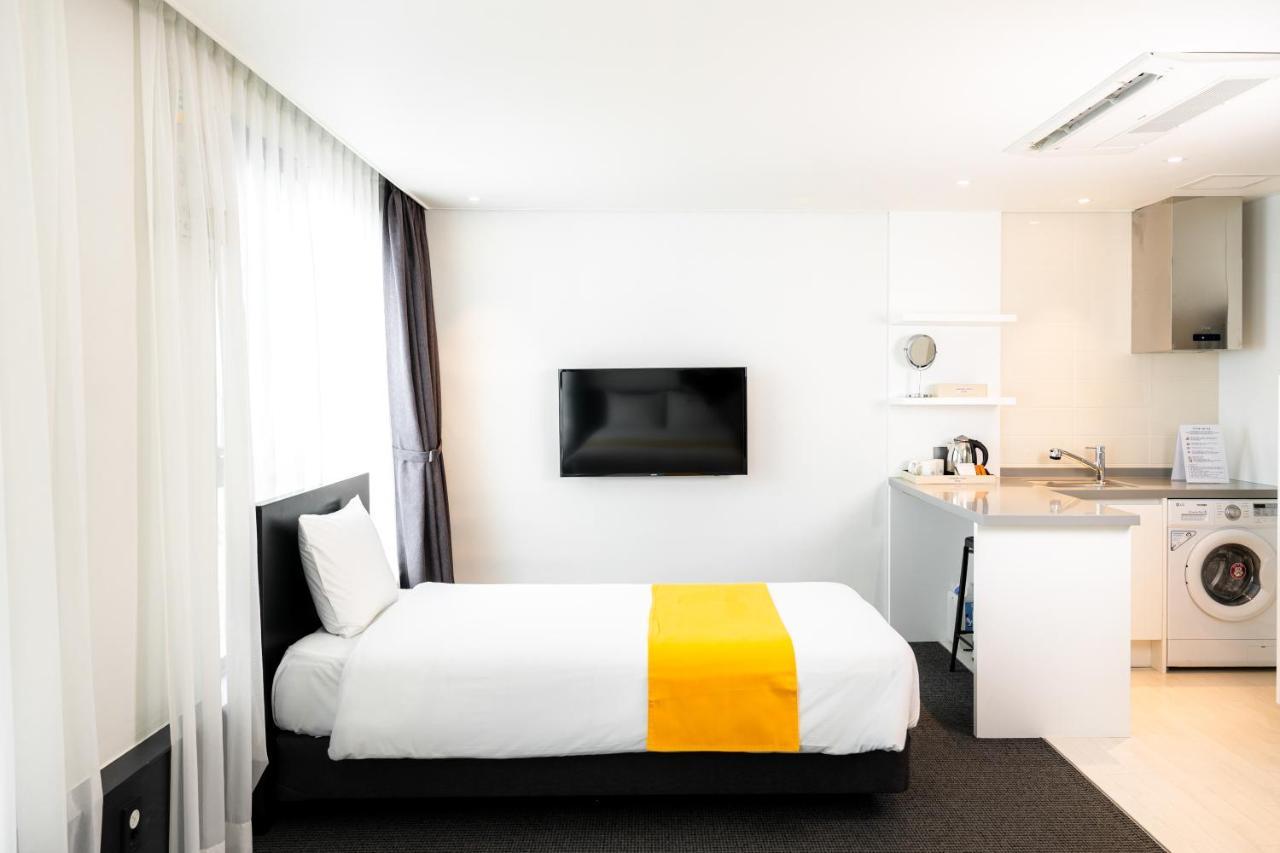 Seogwipo Hills Hotel Zewnętrze zdjęcie